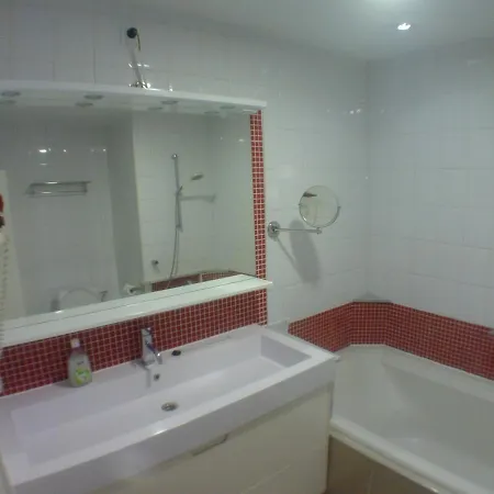 Centre 13 Quai Godefroid Kurth Pour 2 Pers A 25 Min Gare Guillemins