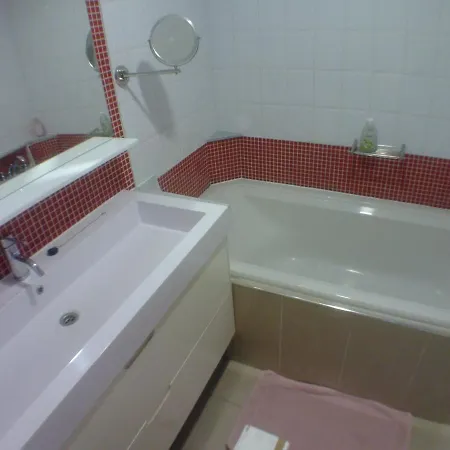 Centre 13 Quai Godefroid Kurth Pour 2 Pers A 25 Min Gare Guillemins 아파트