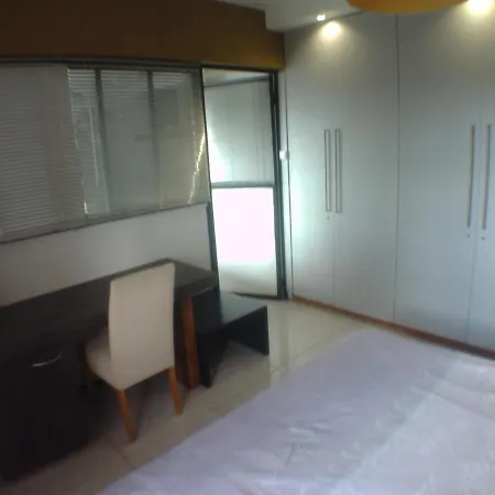 Centre 13 Quai Godefroid Kurth Pour 2 Pers A 25 Min Gare Guillemins Apartment