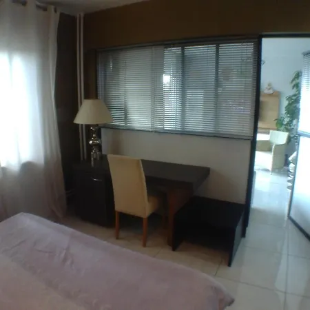 Centre 13 Quai Godefroid Kurth Pour 2 Pers A 25 Min Gare Guillemins 리에주