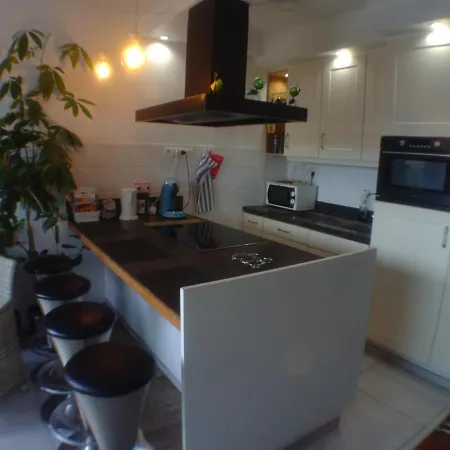 Centre 13 Quai Godefroid Kurth Pour 2 Pers A 25 Min Gare Guillemins 리에주