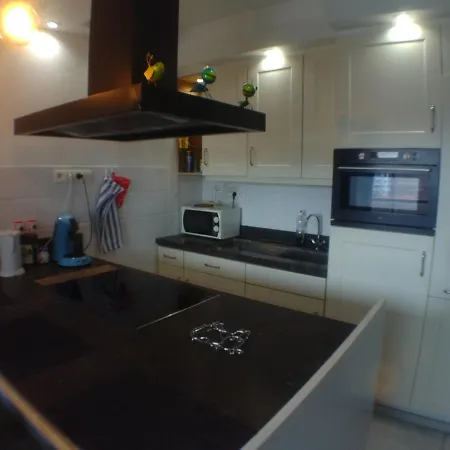 Apartment Centre 13 Quai Godefroid Kurth Pour 2 Pers A 25 Min Gare Guillemins *