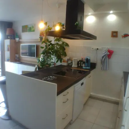 Centre 13 Quai Godefroid Kurth Pour 2 Pers A 25 Min Gare Guillemins Apartment Liege