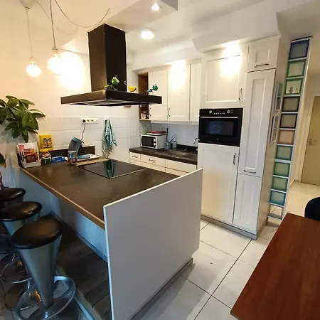 Centre 13 Quai Godefroid Kurth Pour 2 Pers A 25 Min Gare Guillemins 아파트 *