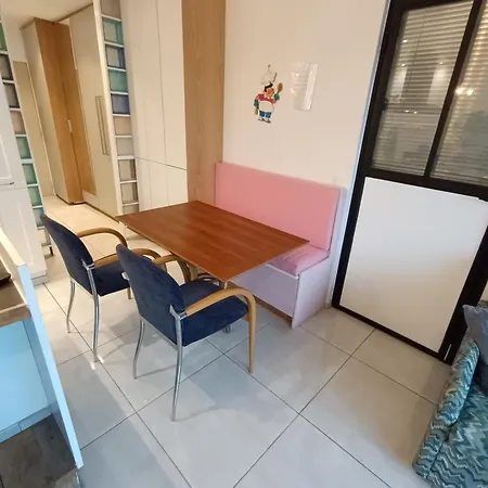 아파트 Centre 13 Quai Godefroid Kurth Pour 2 Pers A 25 Min Gare Guillemins 리에주