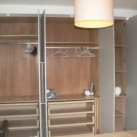 Centre 13 Quai Godefroid Kurth Pour 2 Pers A 25 Min Gare Guillemins Apartment