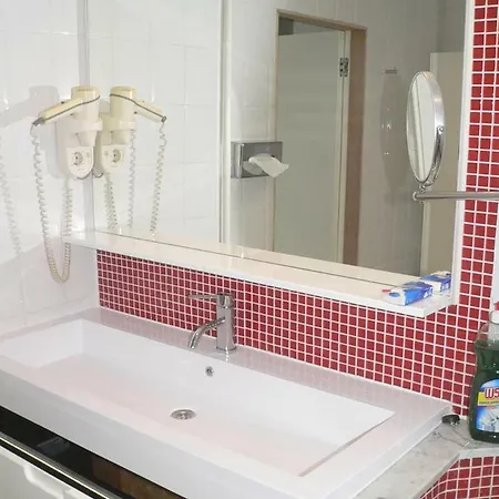 Centre 13 Quai Godefroid Kurth Pour 2 Pers A 25 Min Gare Guillemins Apartment