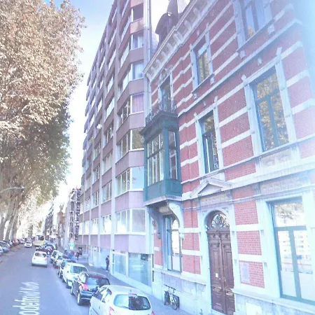 Centre 13 Quai Godefroid Kurth Pour 2 Pers A 25 Min Gare Guillemins