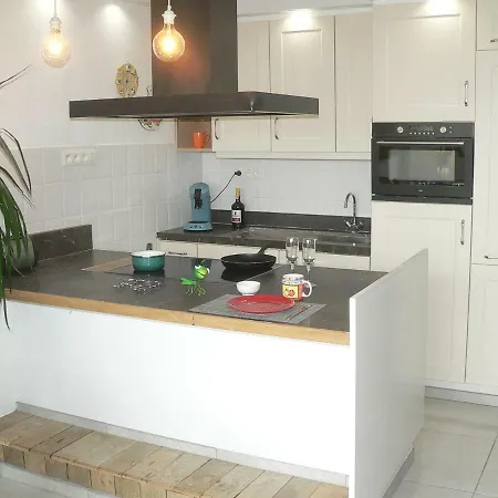 Centre 13 Quai Godefroid Kurth Pour 2 Pers A 25 Min Gare Guillemins *