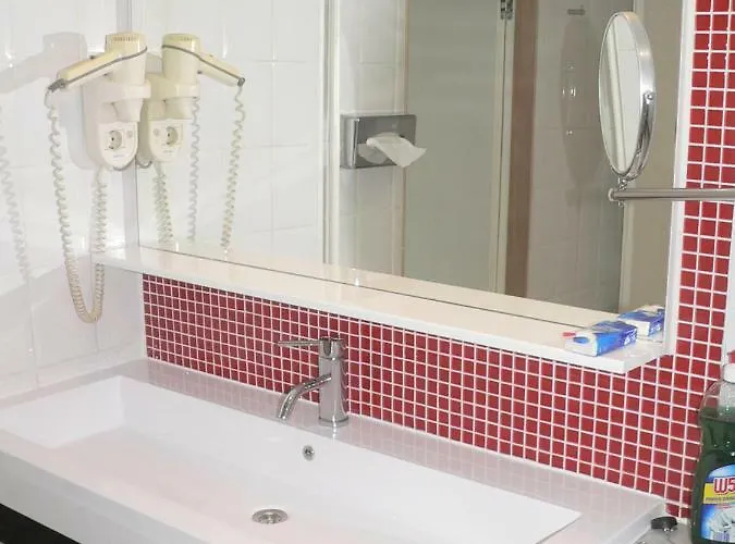 Centre 13 Quai Godefroid Kurth Pour 2 Pers A 25 Min Gare Guillemins Lägenhet