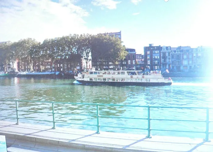 Centre 13 Quai Godefroid Kurth Pour 2 Pers A 25 Min Gare Guillemins