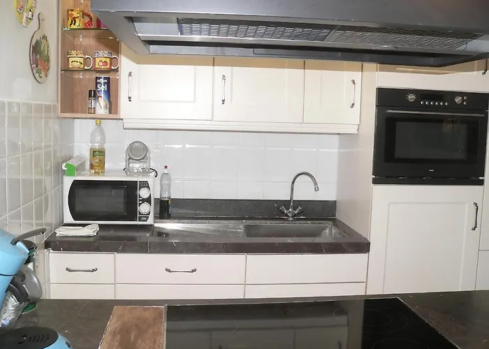 Centre 13 Quai Godefroid Kurth Pour 2 Pers A 25 Min Gare Guillemins Lägenhet